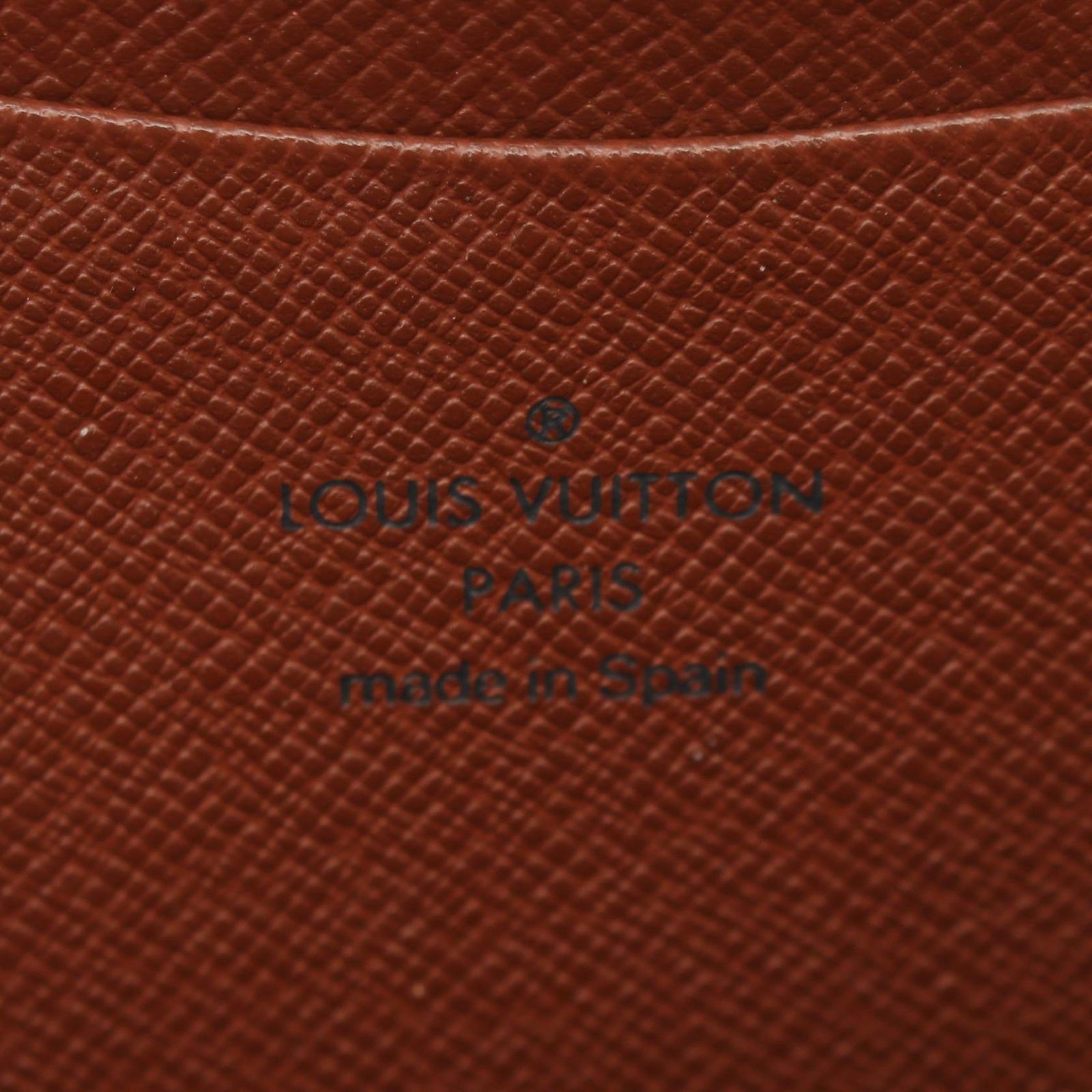 LOUIS VUITTON