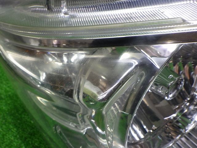 ヘッドライト 左右