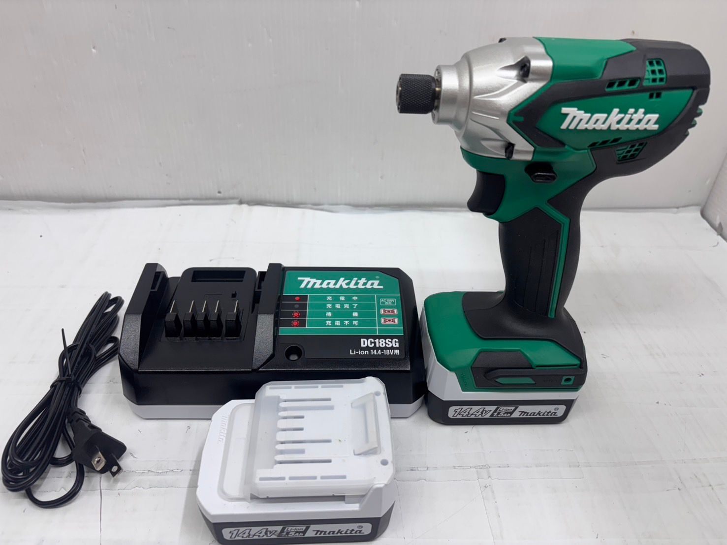 NO B303🌈福岡市内配送設置無料✨🌈AQR-27G-S 冷蔵庫 ミスティシルバー