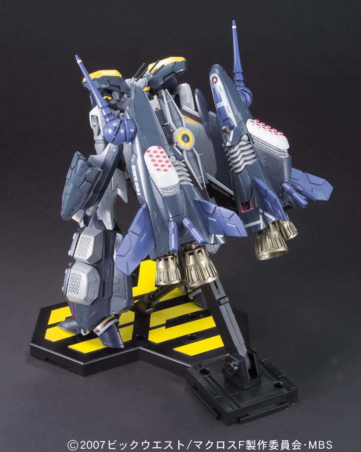 1/72  スーパーメサイアバルキリー オズマ機 マクロスF(フロンティア Amazon | 1/72 VF-25S スーパーメサイアバルキリー オズマ機
