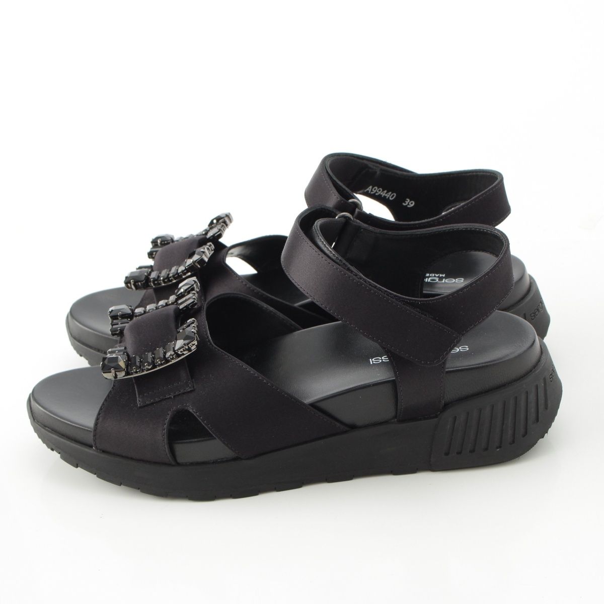 バックル サンダル
