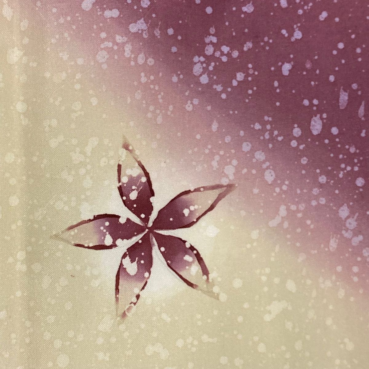 ☘️新品未使用*上質な長襦袢*雪輪花芝地紋*暈し染め*逸品*嬉しいロング丈♡ ☘️新品未使用*上質な長襦袢*雪輪花芝地紋*暈し染め*逸品