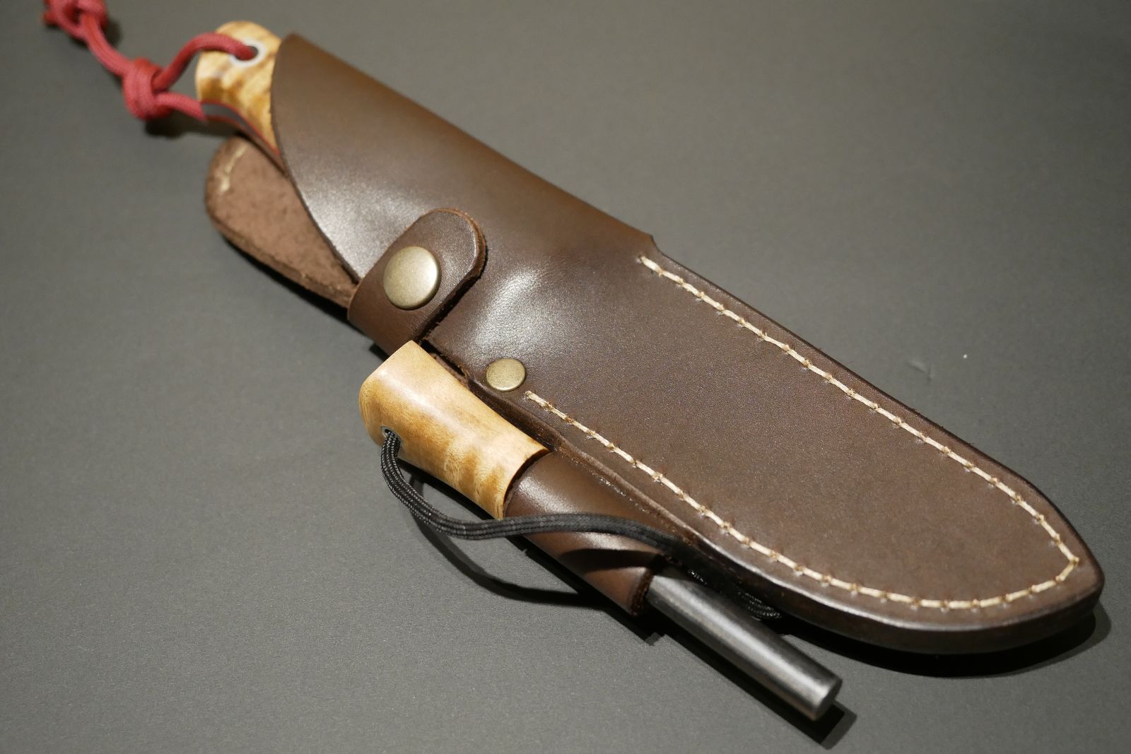 ブッシュクラフトナイフ用レザーシース 3 / ダークブラウン - メルカリ