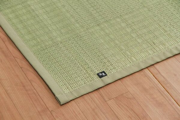 純国産い草 上敷きカーペット/絨毯 【格子柄 江戸間3畳 約174×261cm】 両面使用 抗菌 防臭 調湿 耐久性 日本製 〔リビング〕【代引不可】 格子柄 上敷き カーペット 「グラッセ」 江戸間8畳 約348×352cm