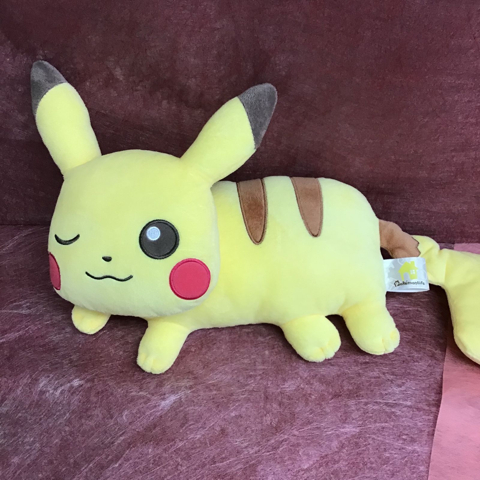 ポケモン おねむりピカチュウ フィギュア ポケセン ポケモンセンター ポケモンセンター pokemonlife おねむりピカチュウ - メルカリ