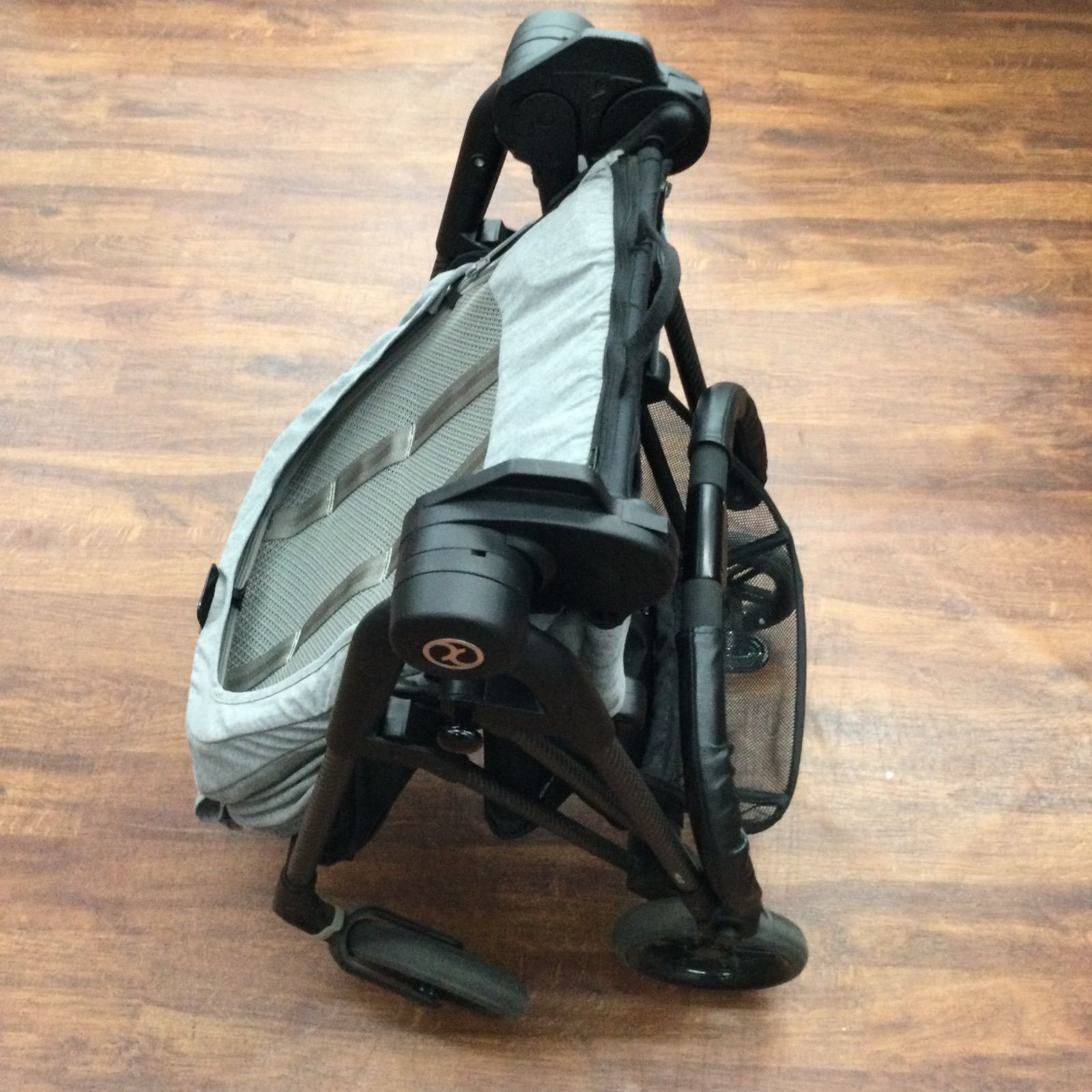  cybex サイベックス MELIO メリオ カーボン フォググレー 2025 model ベビーカー バギー 外出 移動用品