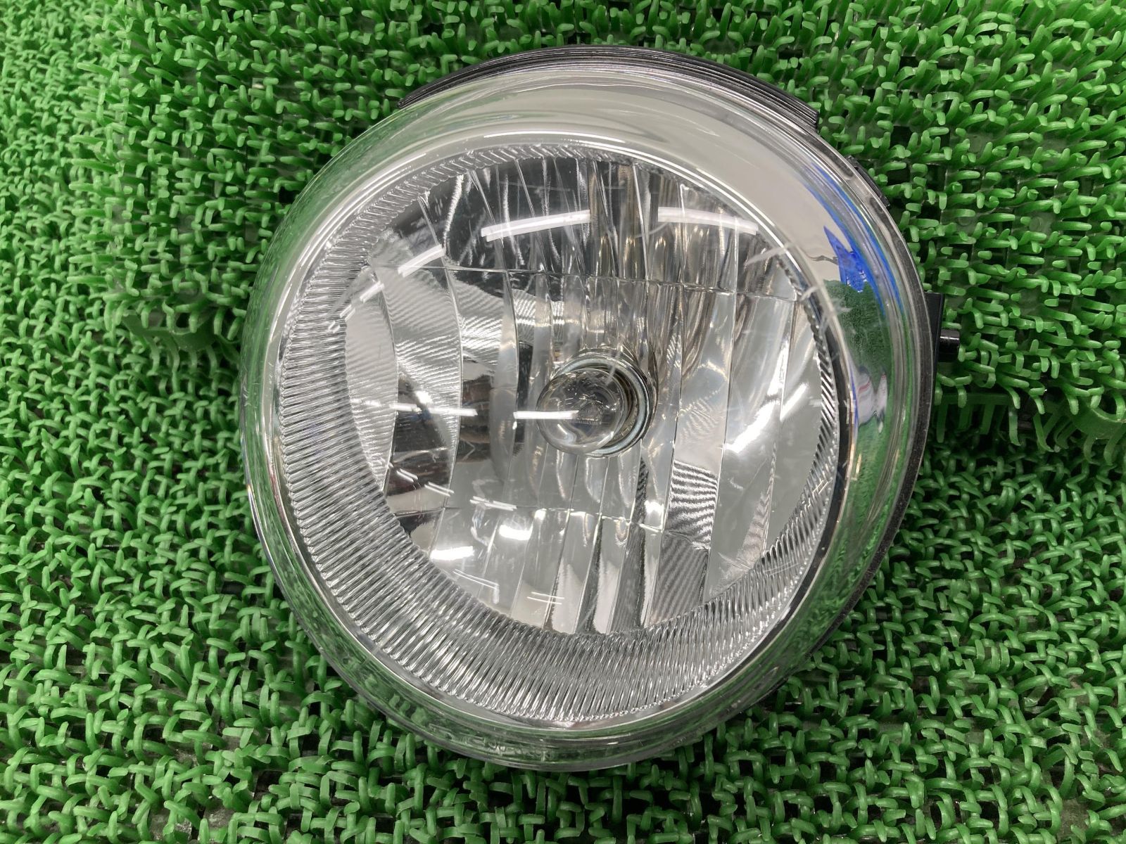レッツ ヘッドライト 90-5293 スズキ 純正 中古 バイク 部品 CA4AA コケキズ無し 品薄 希少品 車検 Genuine