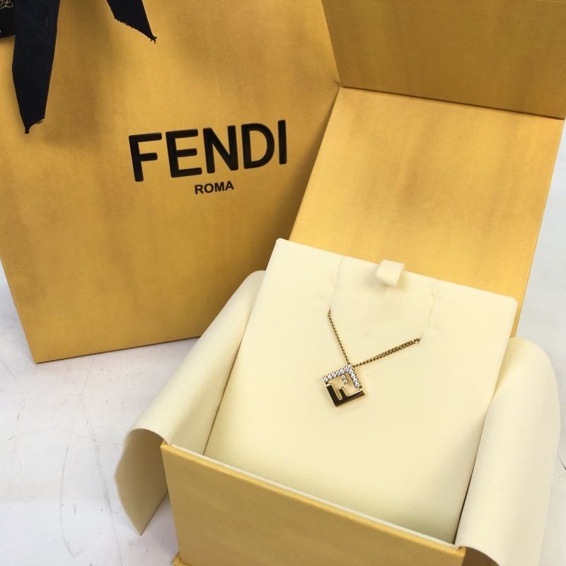 中古】 フェンディ FENDI フォーエバーネックレス ゴールド 中古】 フェンディ FENDI フォーエバーネックレス ゴールド