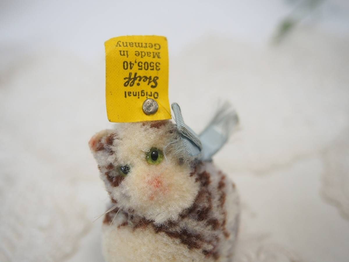 ぽんぽんキャット シュタイフ ウール猫 FOR THE CAT LOVER！