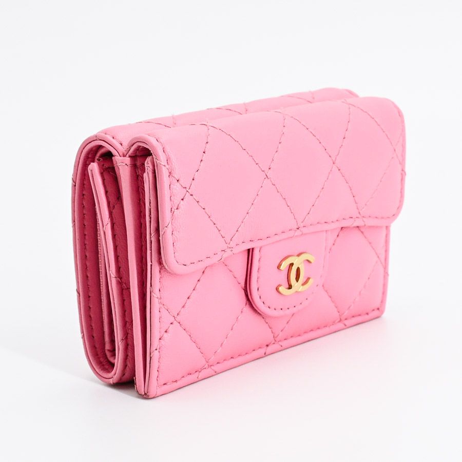 CHANEL シャネル ミニウォレット クラシックスモールフラップウォレット AP0230