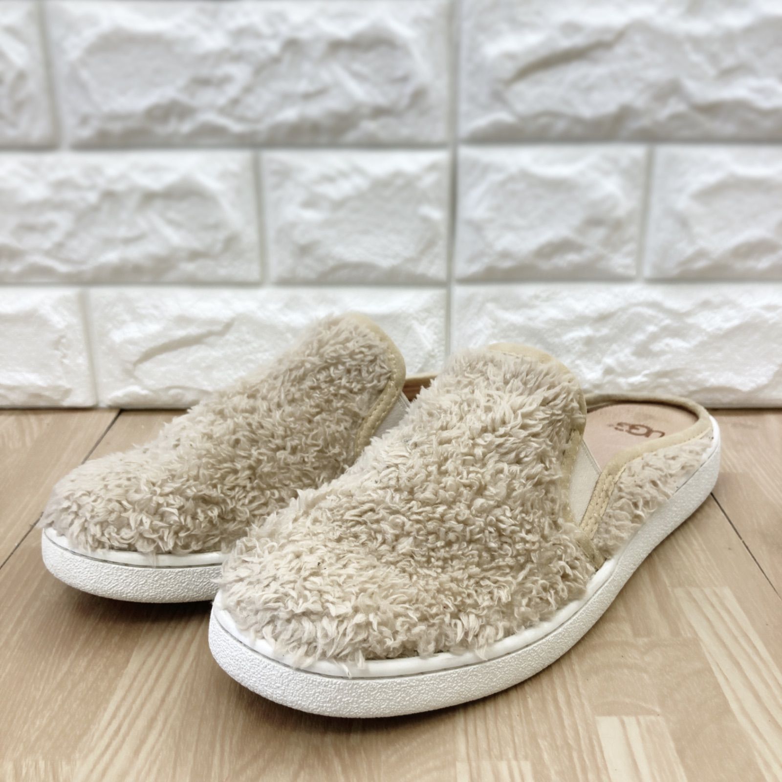 ugg スリッポン 6