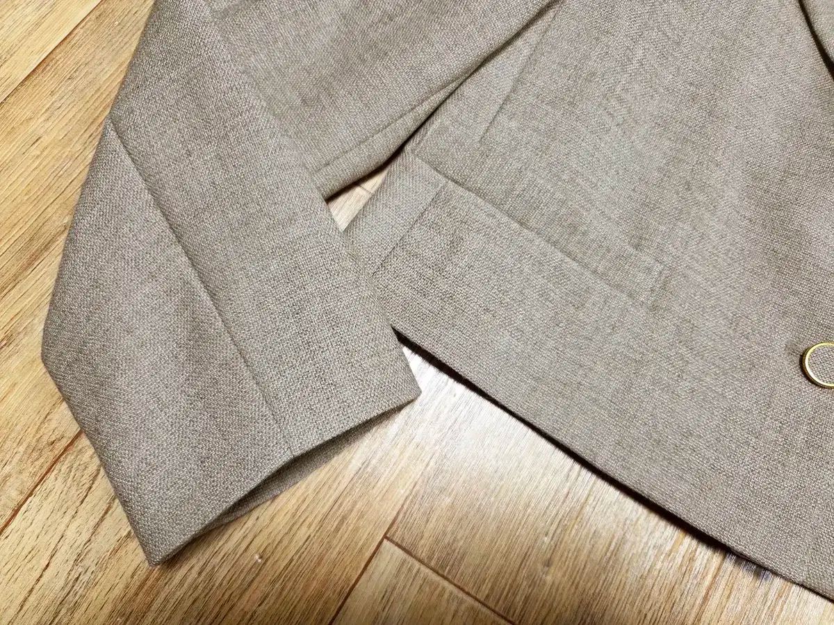 クロップドジャケット