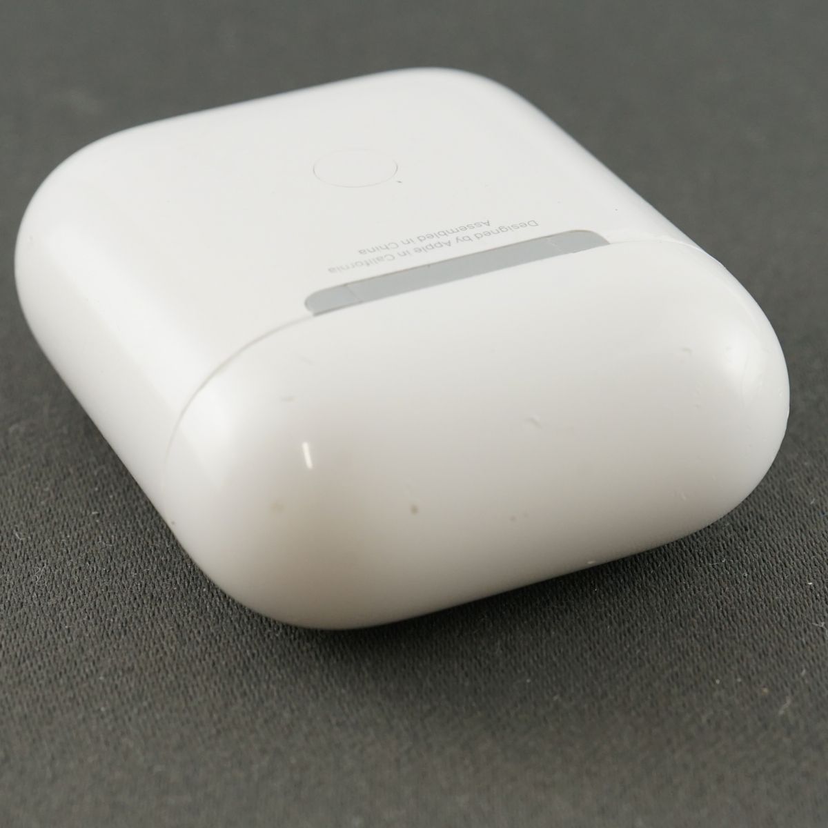 Apple AirPods with Wireless Charging Case エアーポッズ イヤホン