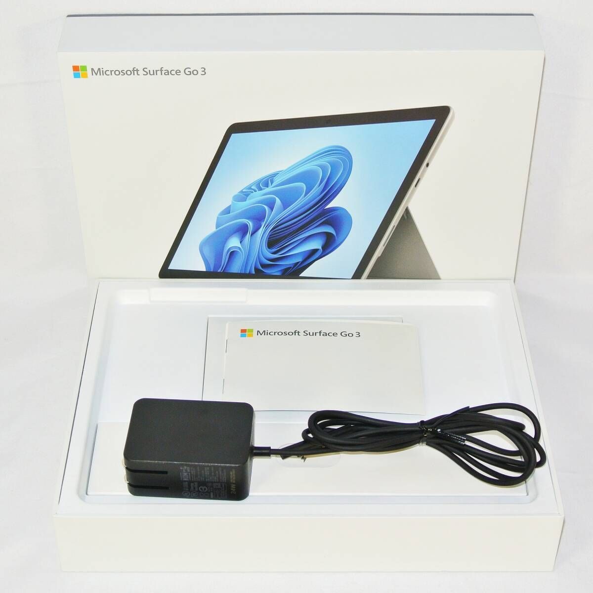 Surface Go 3 8WD-00016[プラチナ][8VA-00015の展示モデル] Pentium