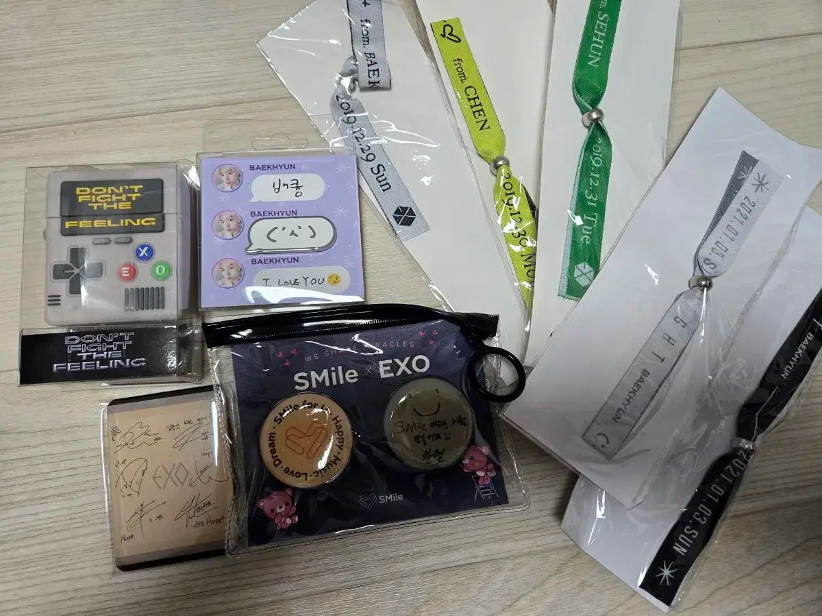 EXO(エクソ) グッズ 出品