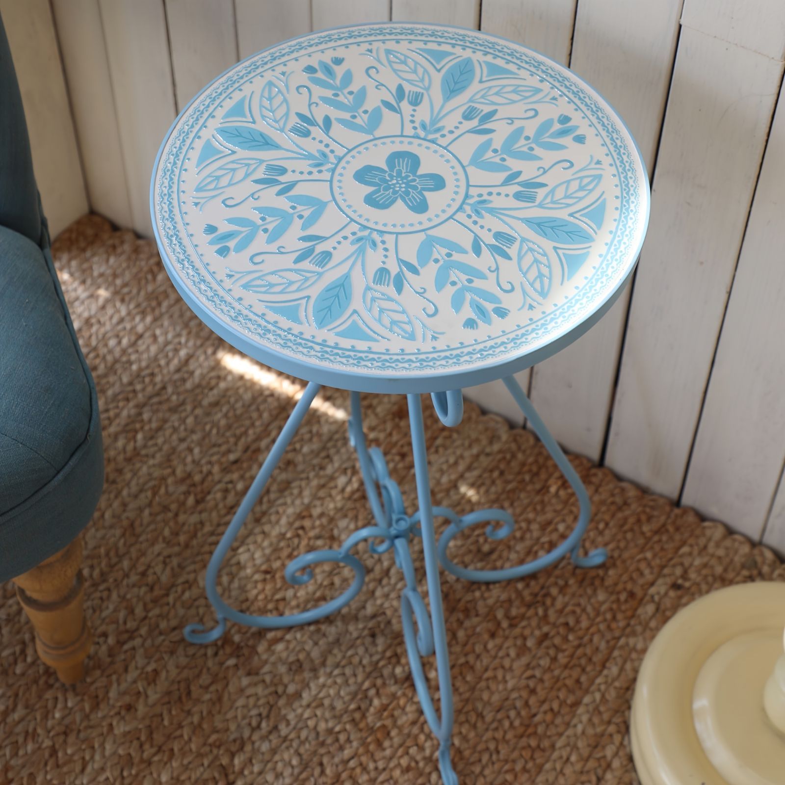 ティーテーブル 花柄