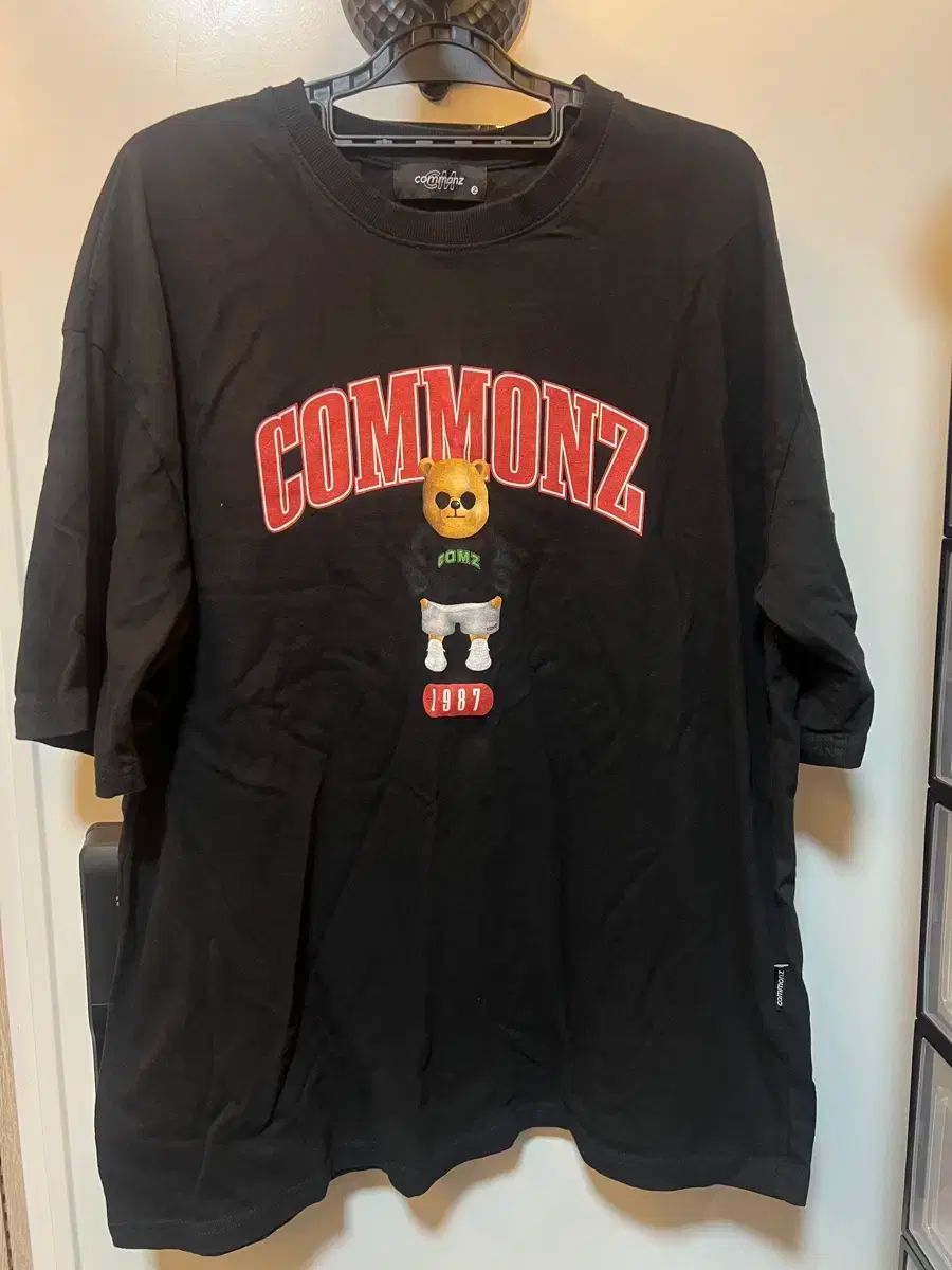  コモンズ クマ 半袖Tシャツ 黒 2 Tシャツ