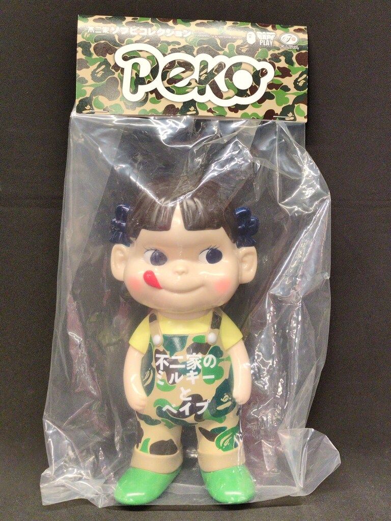 MEDICOM TOY - 不二家 ソフビコレクション ベイプ × ペコちゃん （グリーン） MEDICOM TOY OFFICIAL BLOG（メディコム・トイ オフィシャル