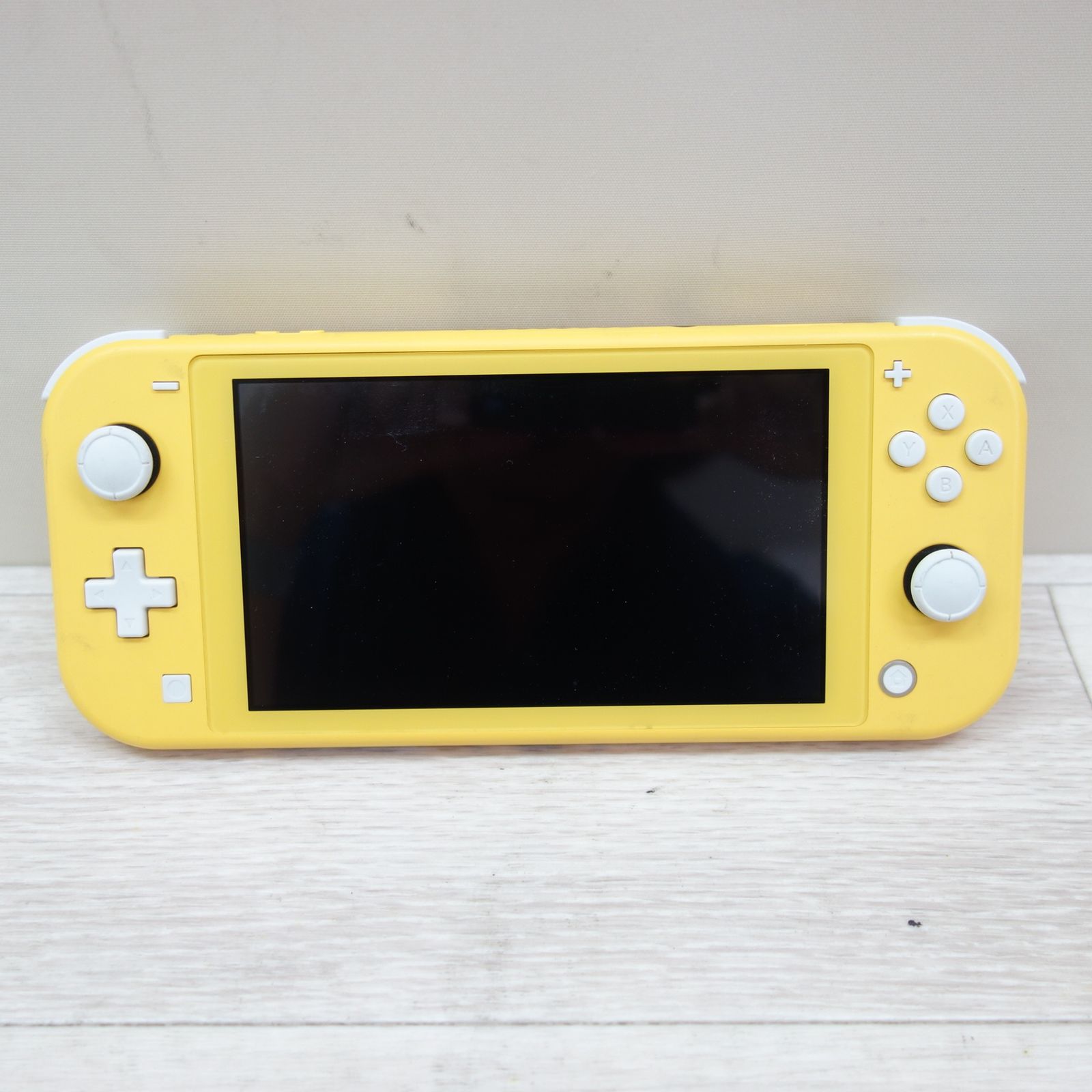 [送料無料] 任天堂 スイッチ ライト 本体 HDH-001 Nintendo Switch Lite 黄色 イエロー