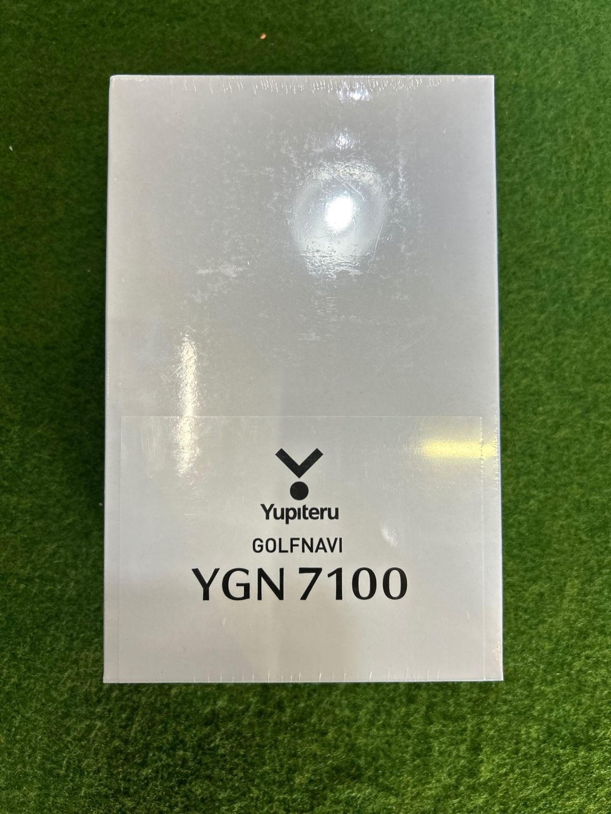 ユピテル(YUPITERU) ゴルフナビ YGN7100 コースレイアウト 高低差 OBライン表示 3.2インチ液晶タッチパネル 最大31時間稼働 シンプル操作 日本製 Yupiteru