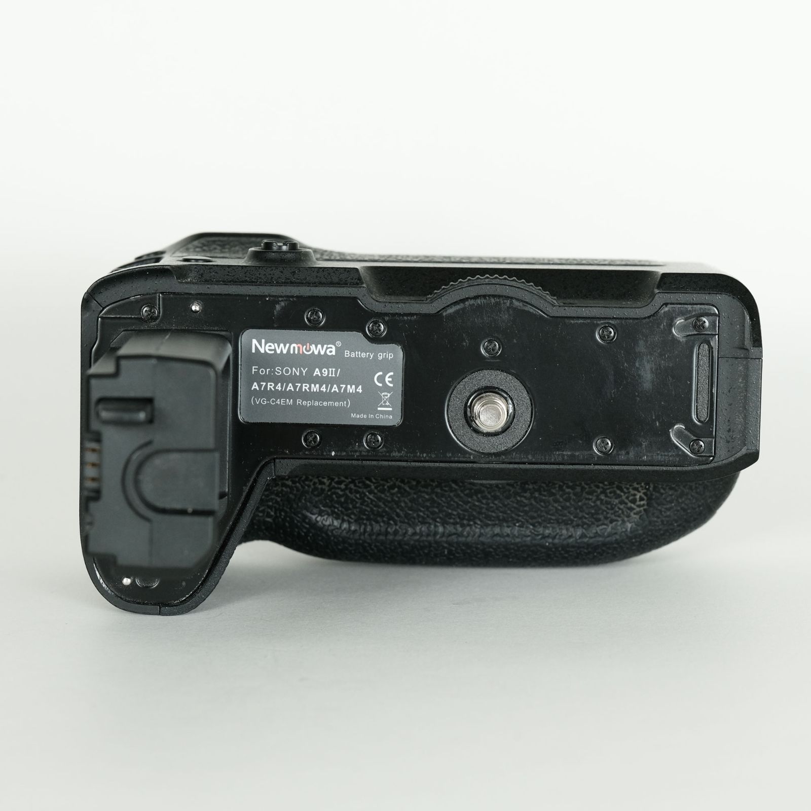ILCE-9M2 |
