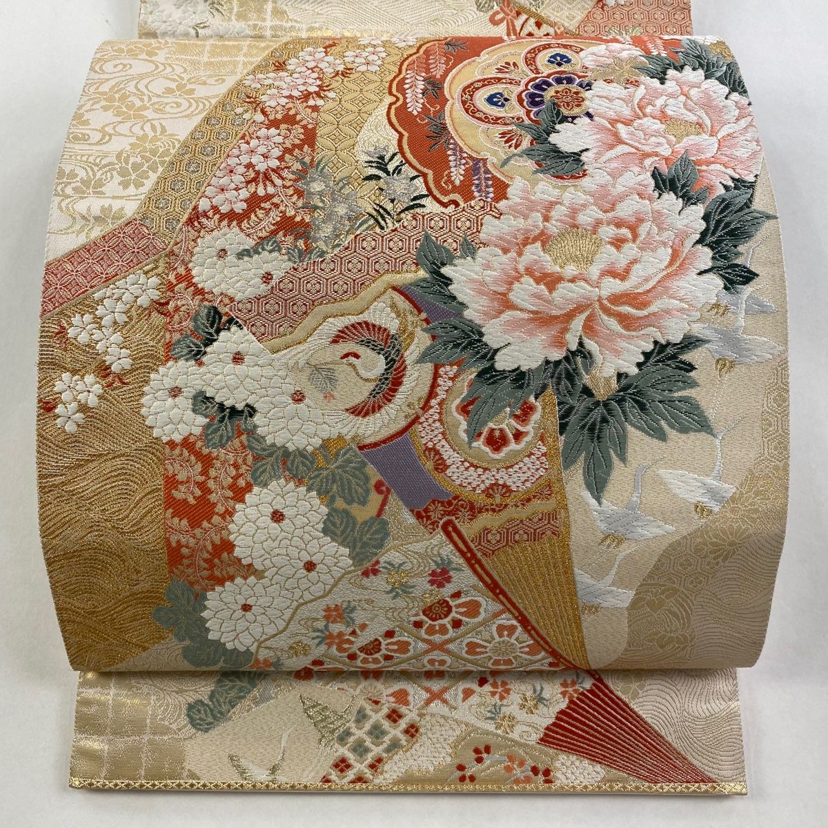 袋帯 秀品 関西仕立て 扇 牡丹 金銀糸 箔 クリーム 六通 正絹