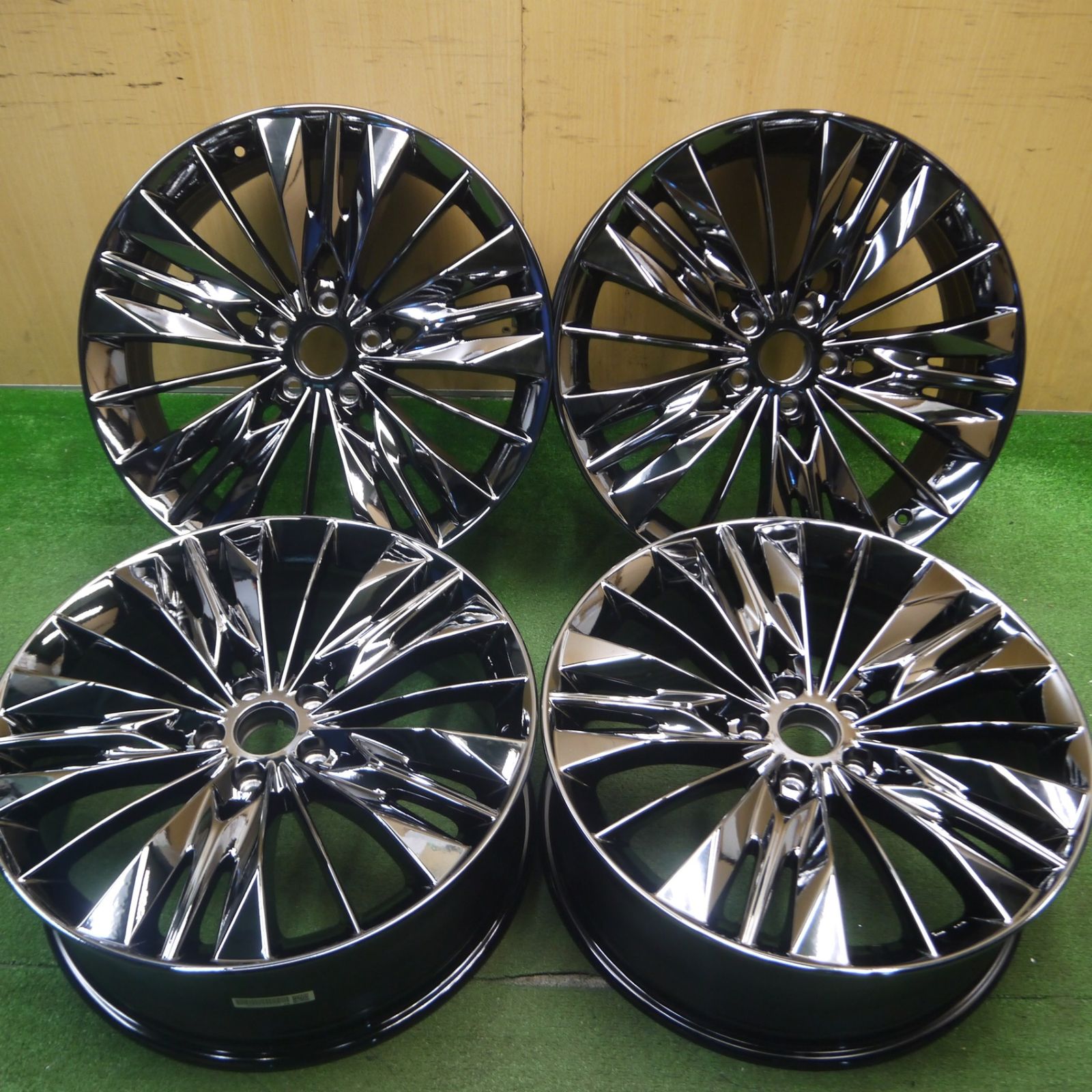 配送不可。直接引き取り可能な方限定。DCN13インチホイール。 Amazon | ホイール4本セット HOT STUFF Exceeder E07 (DS) 13