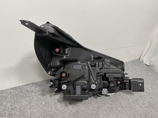 フォレスター SK5/SKE 純正 左 ヘッドライト/ランプ LED KOITO 100