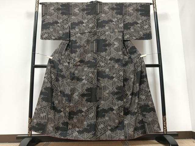 平和屋着物●本場大島紬　9マルキ　地空き　色紙花文　正絹　逸品　BAAT6719hv 平和屋着物○本場大島紬 9マルキ 地空き 色紙花文 正絹 逸品 BAAT6719hv