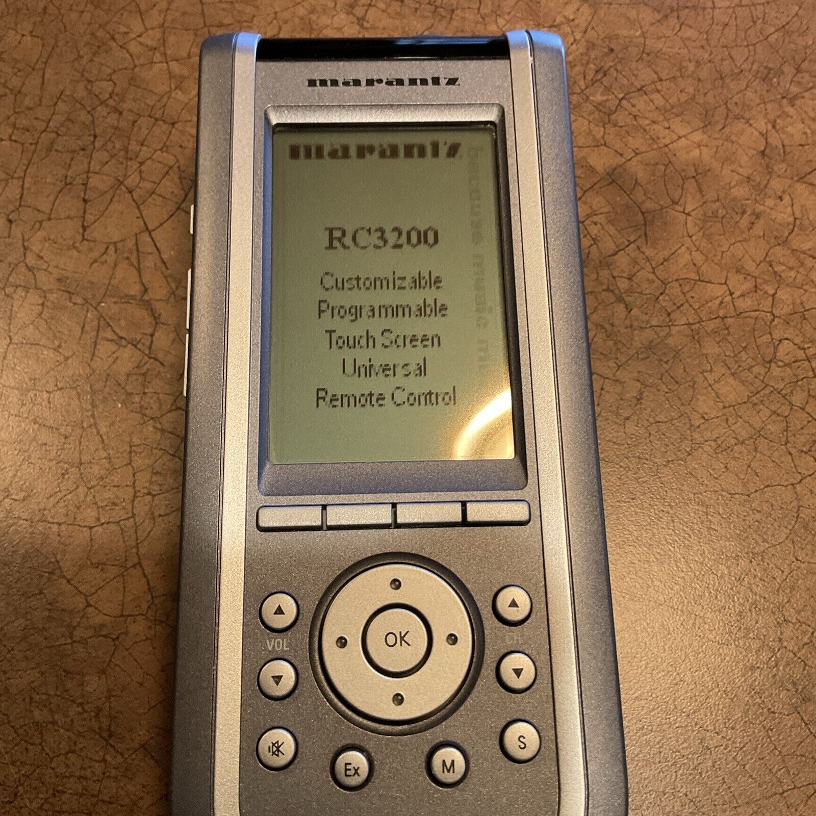 マランツ タッチスクリーン ユニバーサル リモート コントロール