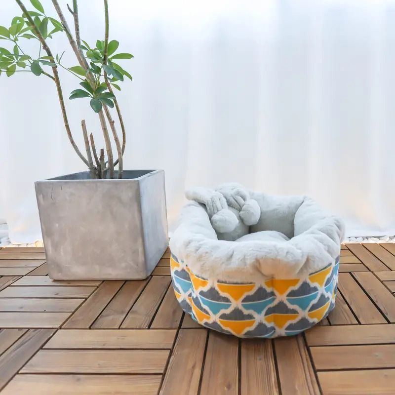 丸い 猫用ベッド 屋内用 ふわふわクッション 紫色 黄色 2色展開 可愛いデザイン 家 超柔らかい 暖かい 猫用ベッド 滑り止め付き底