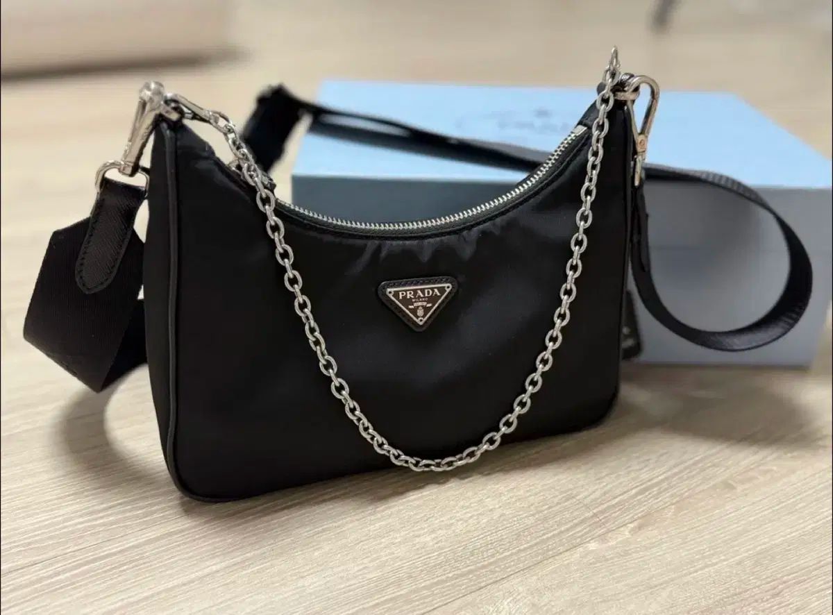 PRADA プラダ ナイロン HOBO BAG