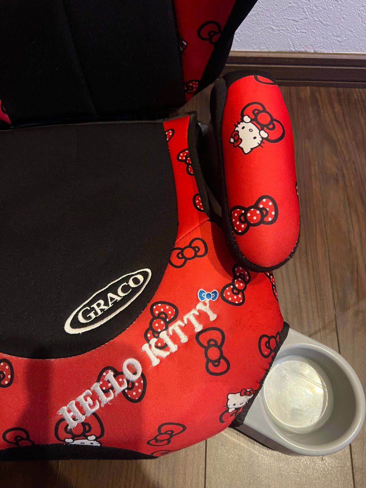 GRACO ジュニアプラスDX ハローキティ コラボ ジュニアシート - メルカリ