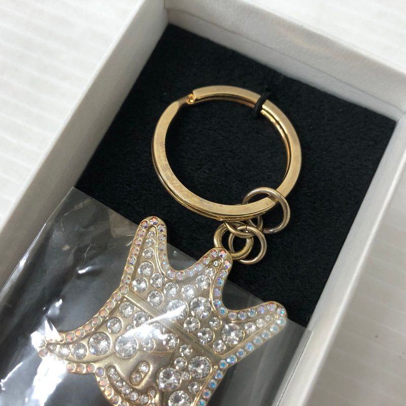 中古品】 嵐 嵐を旅する展覧会 スワロフスキー キーホルダー