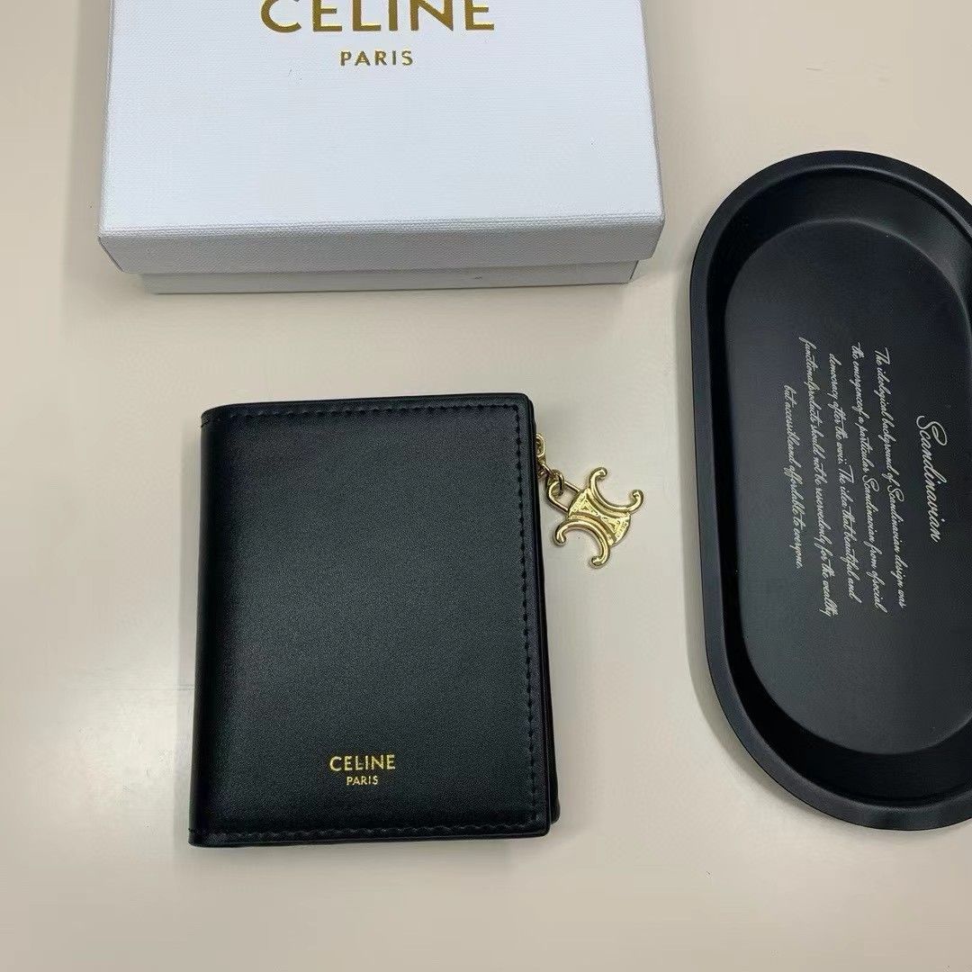 【新品未使用】（Celine）セリーヌ レディース 二折り財布（ブラウンカーフスキン）#u11