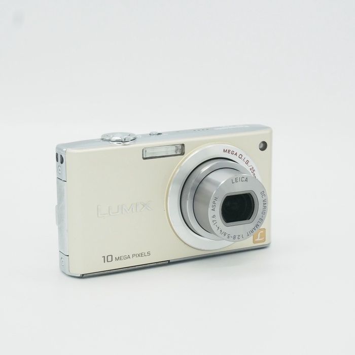 【中古】Panasonic　DMC-FX35　ホワイト Panasonic Lumix DMC-FX35 - digital camera for sale online | eBay