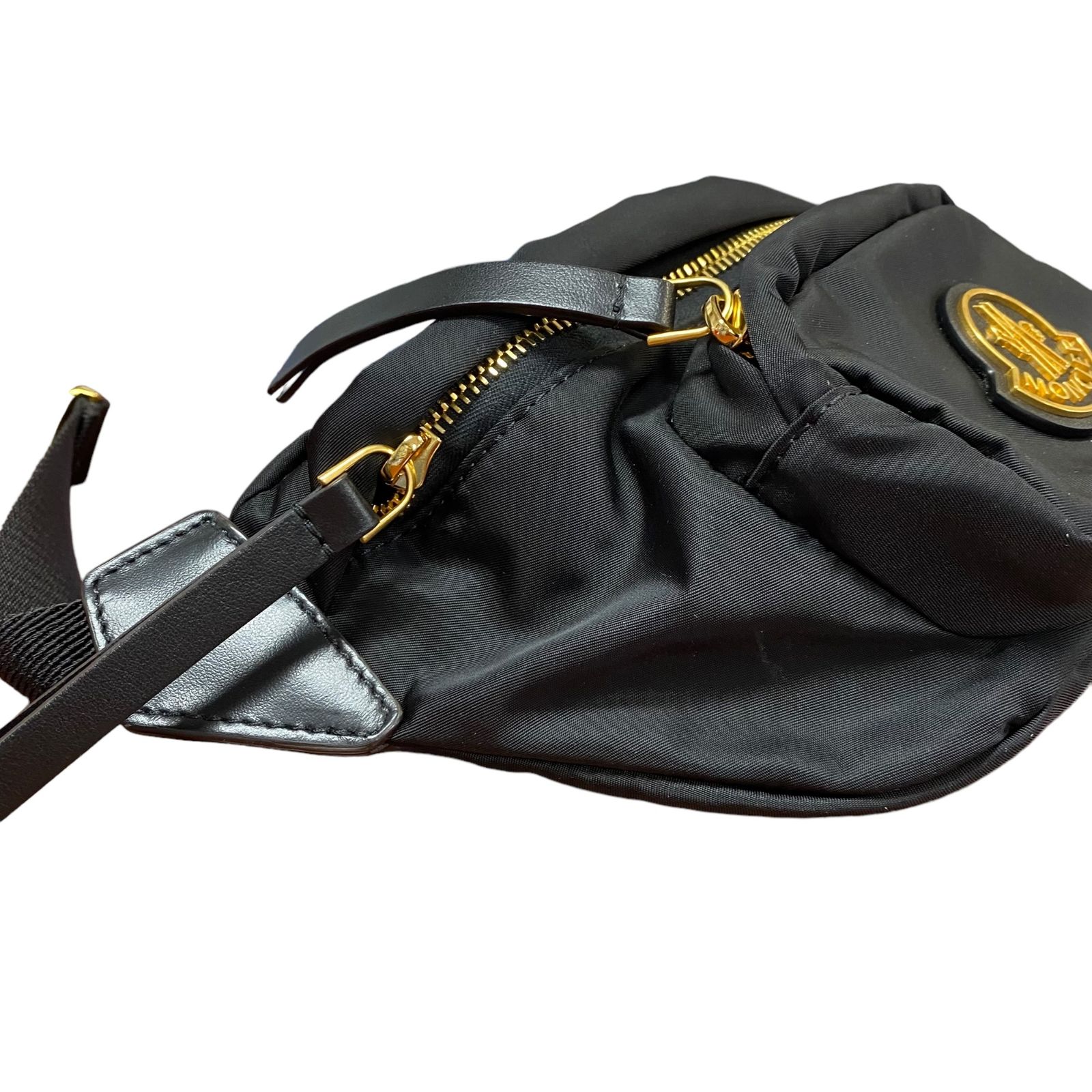 未使用✨モンクレール FELICIE 金具 ビッグロゴ ショルダーバッグ MONCLER モンクレール ボディバッグ FELICIE フェリーチェ