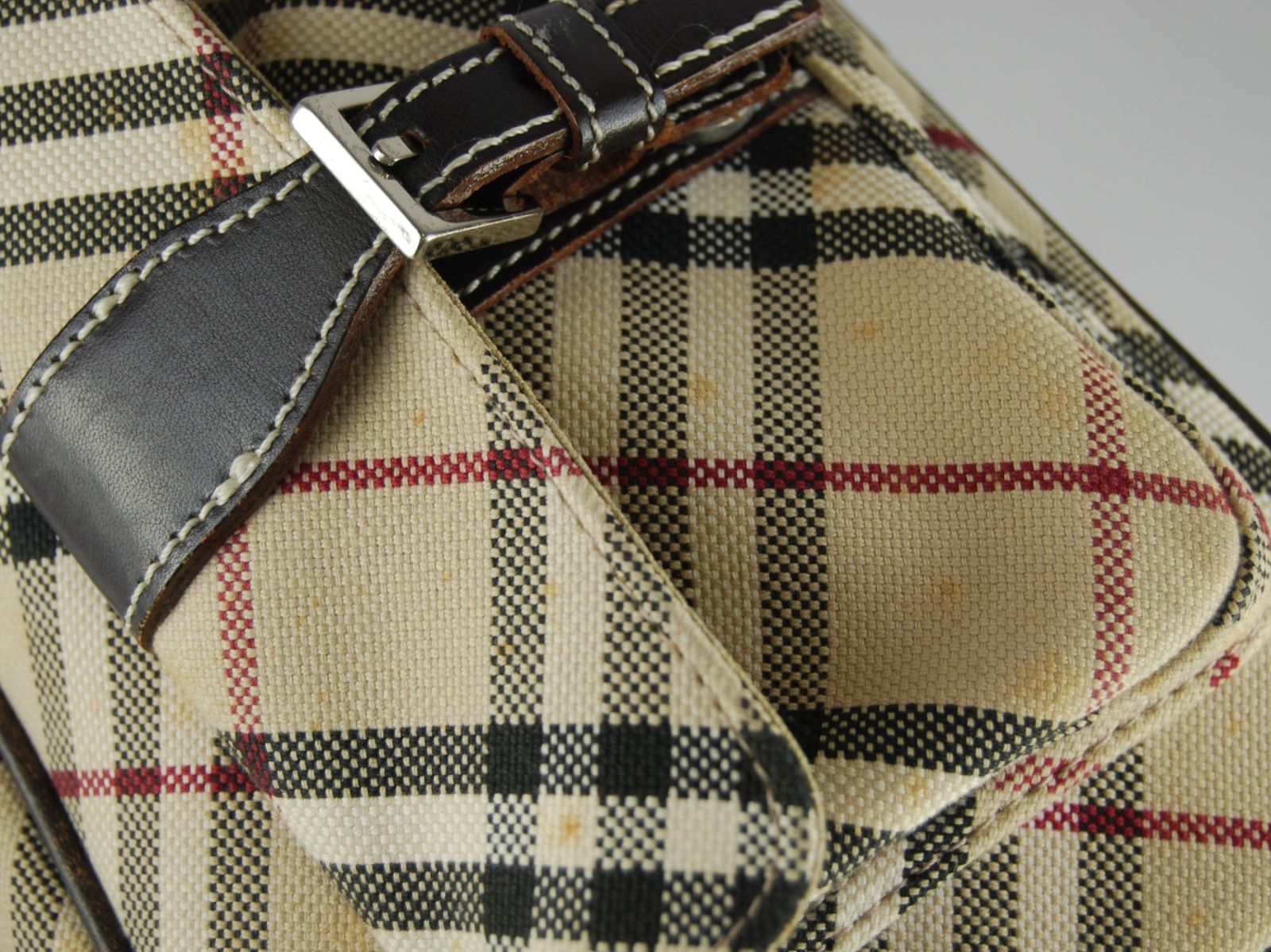 バーバリーブルーレーベル ショルダーバッグ ノバチェック レザー斜めがけ USED/B】BURBERRYバーバリーブルーレーベル ノバチェック