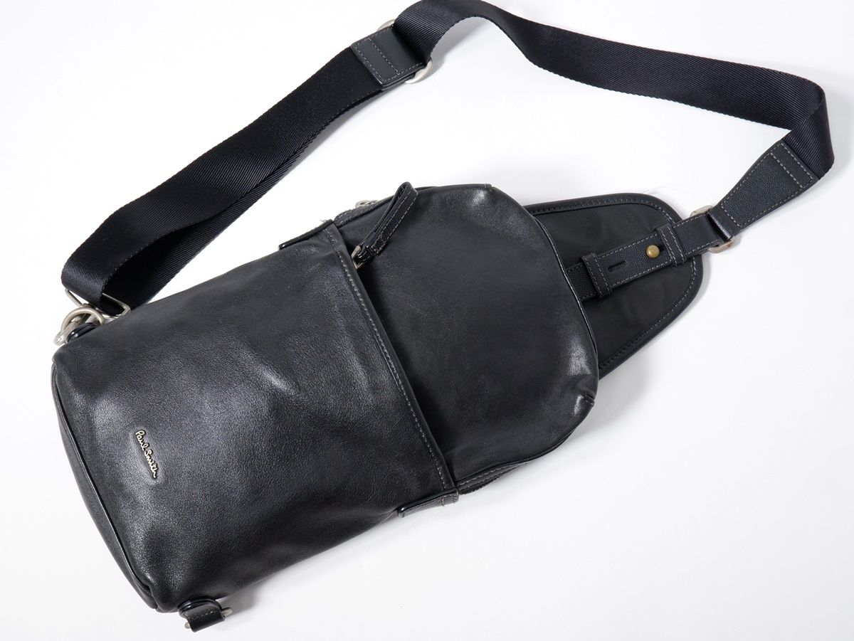 Paul Smith 黒 ボディバッグ 値下げ中】ポールスミス ボディバッグ