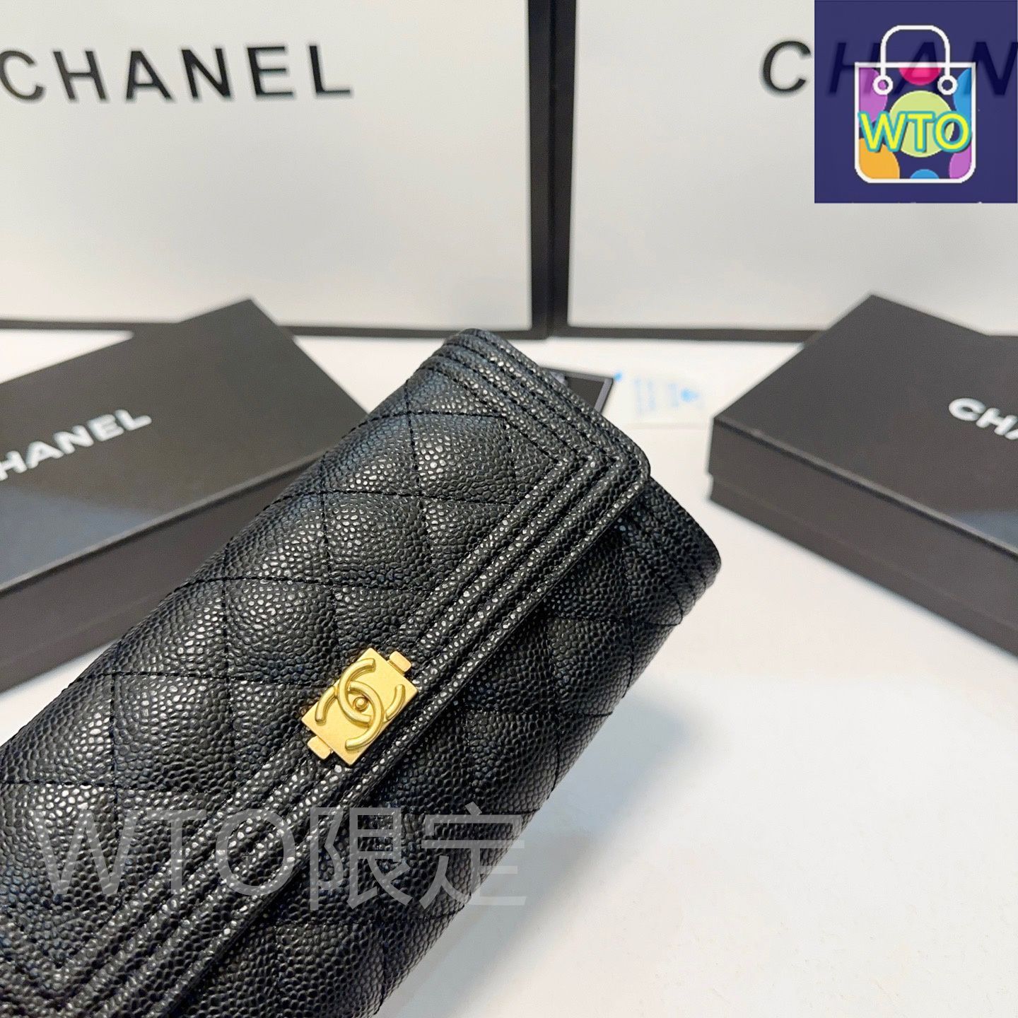 シャネル ダブルフォールド財布シリーズ