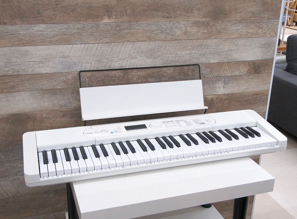 カシオトーン　LK-520 Casio カシオ LK-520 61鍵盤 光ナビゲーションキーボード カシオ