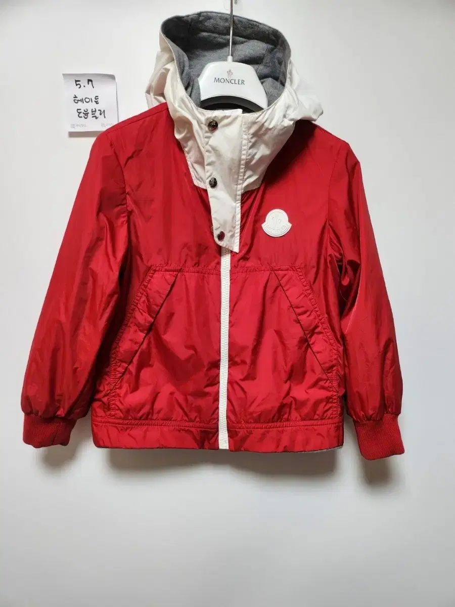 MONCLER モンクレール キッズ リバーシブル フード付きジャンパー 6A