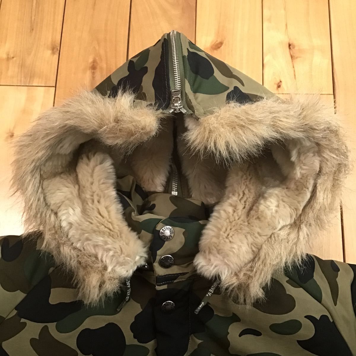 ファー ダウンジャケット BAPE camo ベイプ ape エイプ 迷彩 - メルカリ