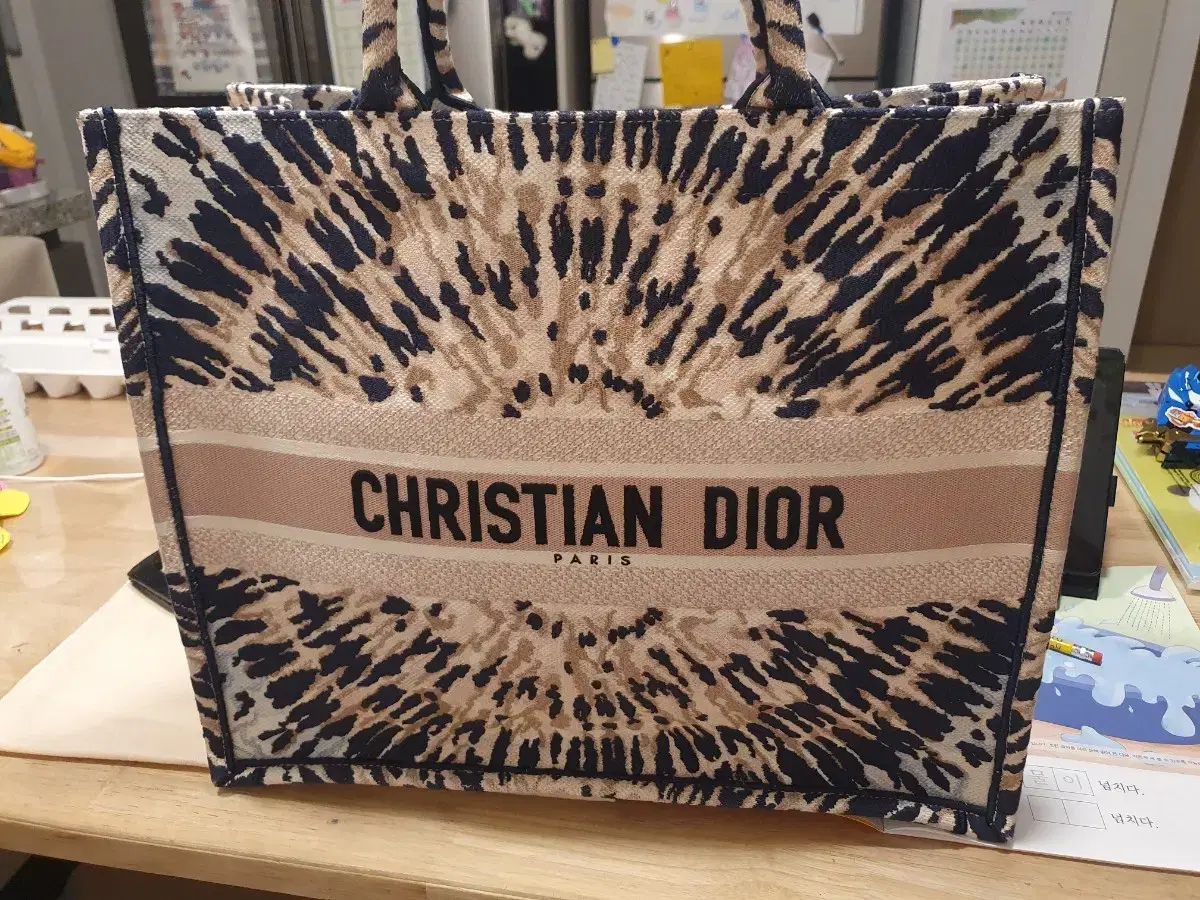 Dior ディオール ブックトート ラージ