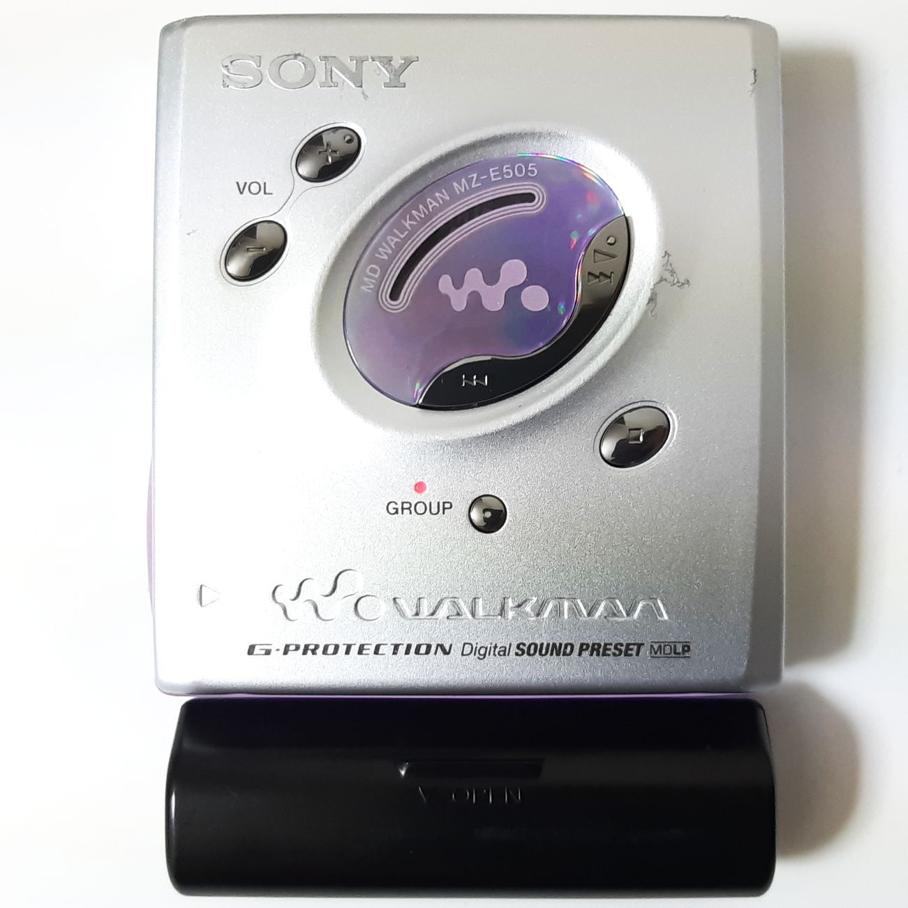 室内搬入設置無料 【超希少！ラストワン！】SONY MD WALKMAN MZ-E505