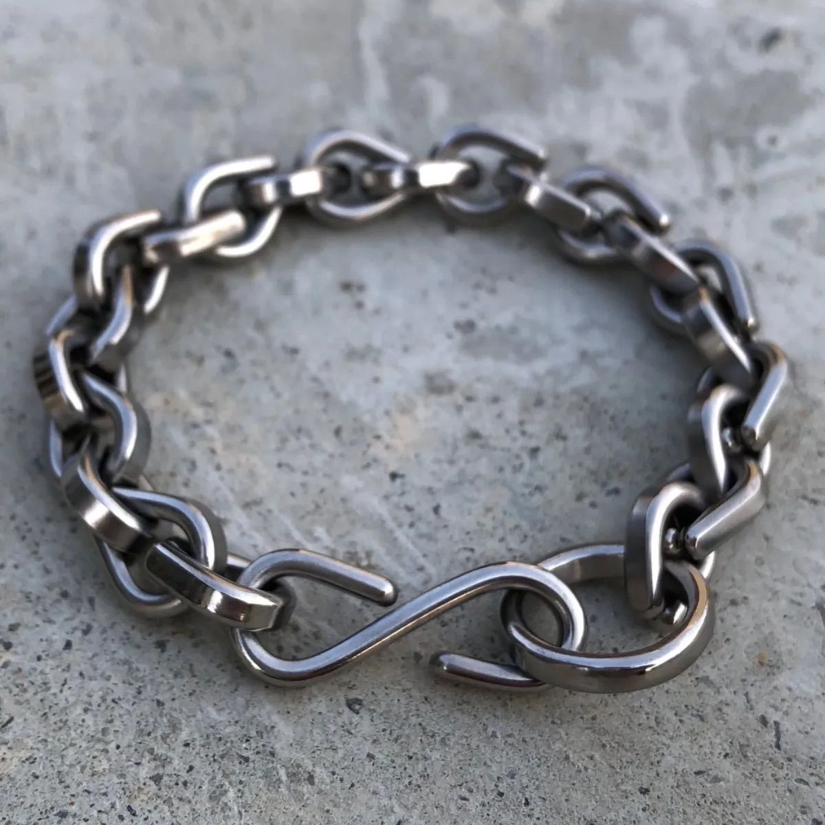 teardrop chain
