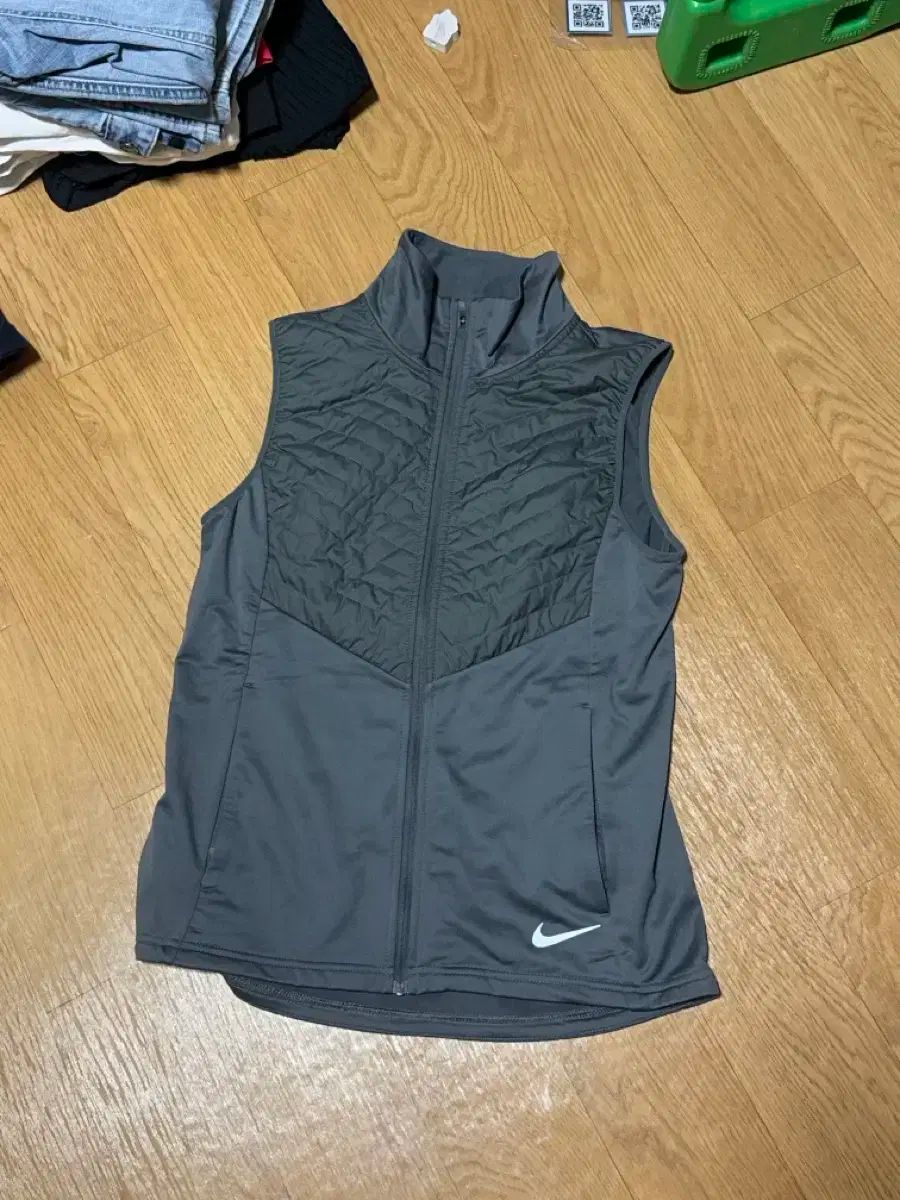 NIKE ナイキ ランニング ベスト S