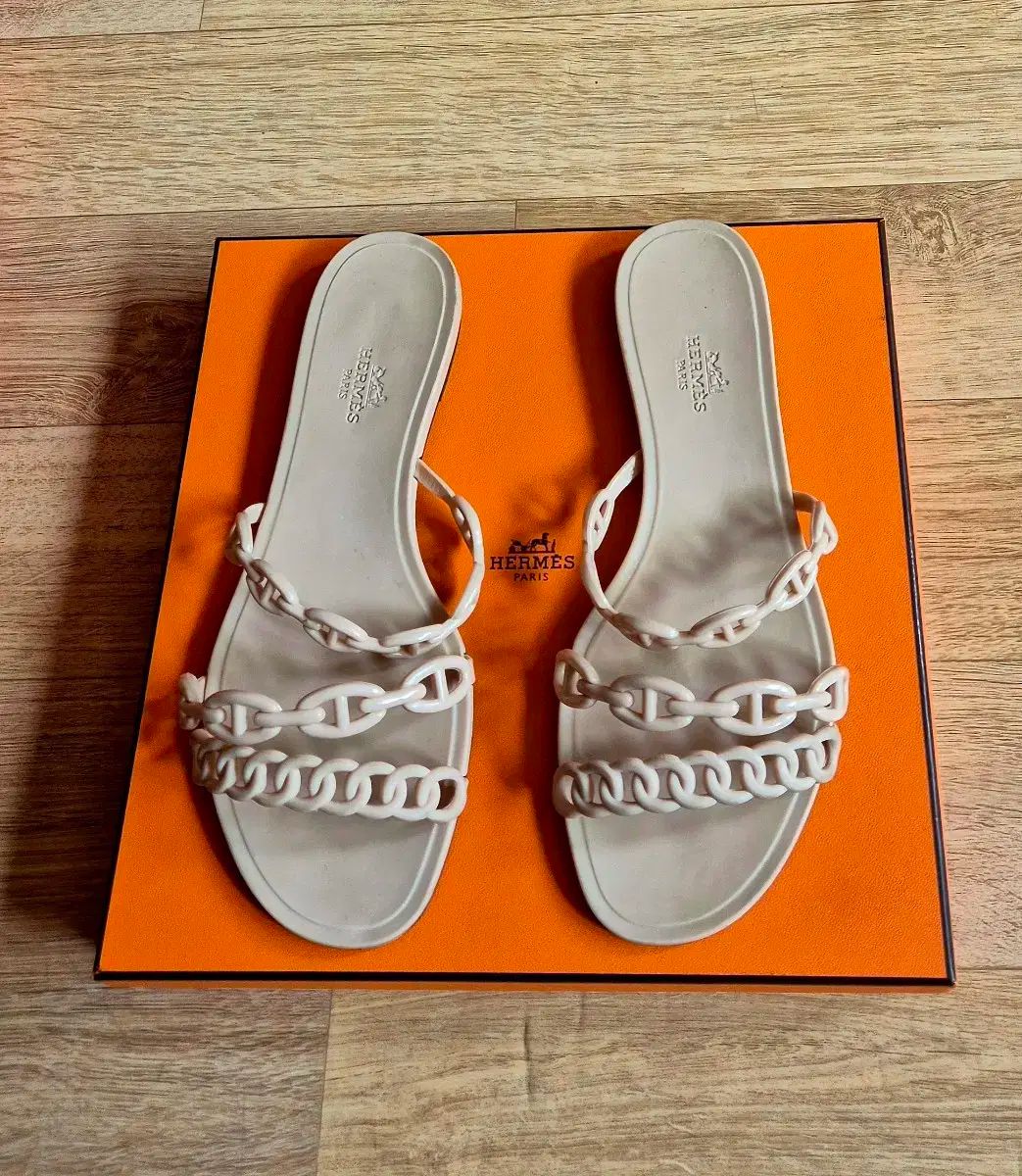 HERMES エルメス アイランド スリッパ 38 サイズ