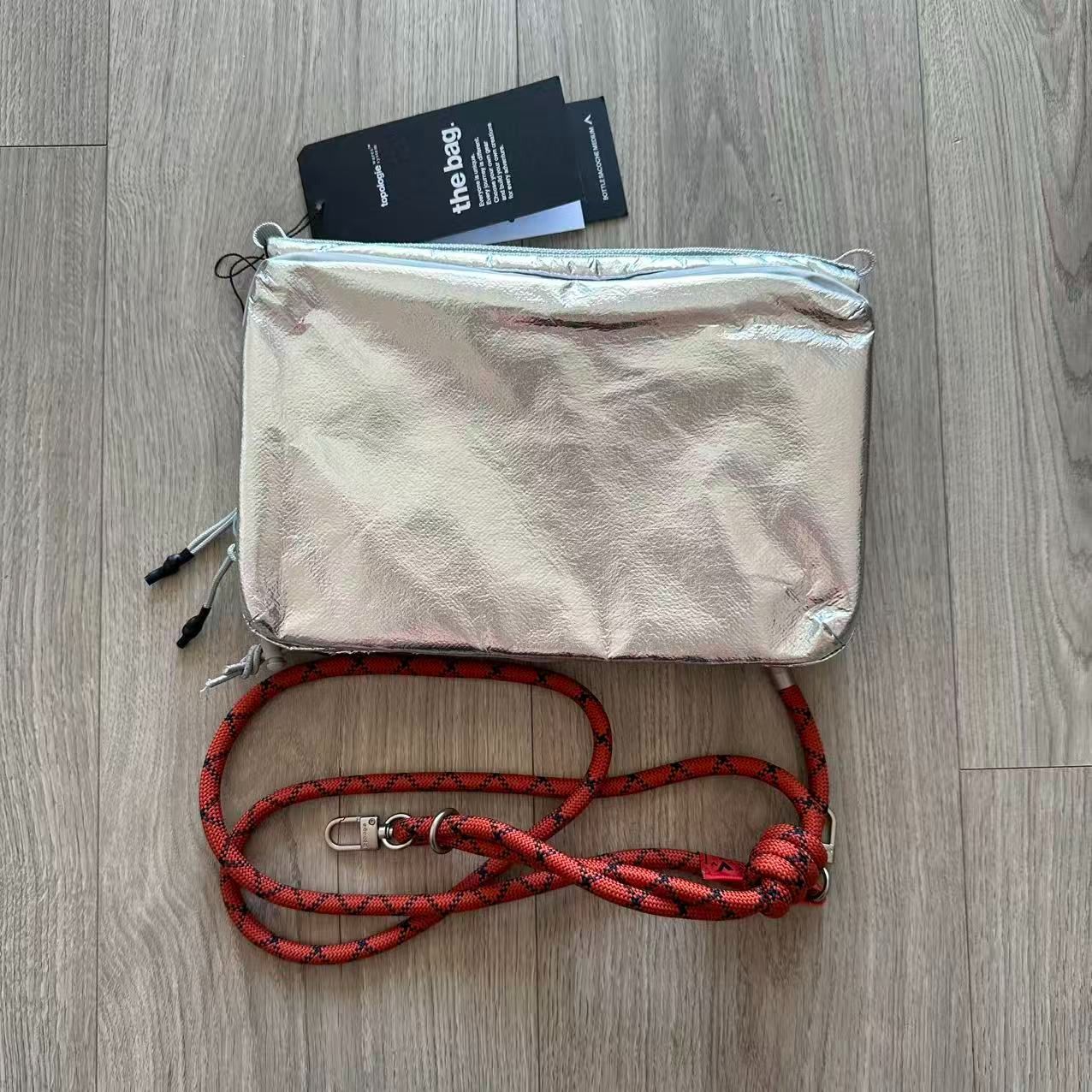 topologie ボトルサコッシュラージ　シルバー新品 Bottle Sacoche Large ボトルサコッシュ ラージ / Chrome