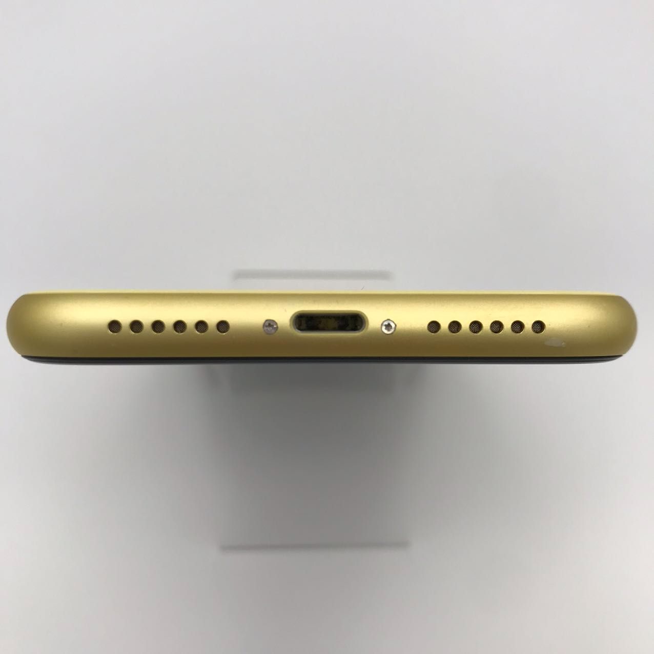 iPhone 11 256GB イエロー Jランク ジャンク SIMフリー Apple 8916